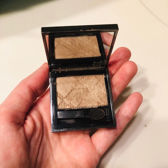 Burberry Other - Burberry eyeshadow Pale Barley
